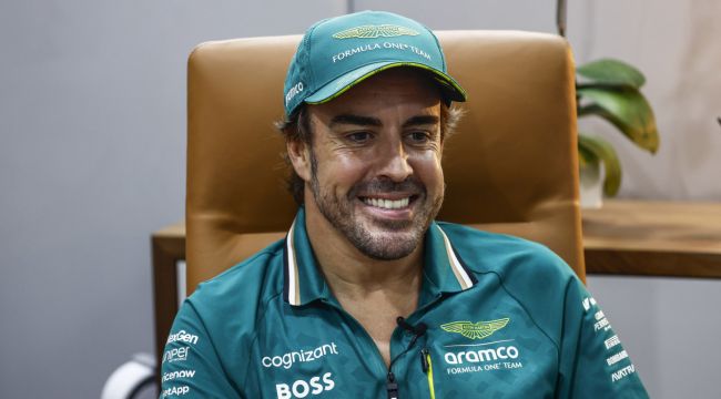 Il capo dell'Aston Martin crede che Fernando Alonso sarà ancora attivo nel 2027: "La sua età è un punto di forza"