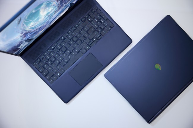 Alienware aggiorna i propri laptop con display QD-OLED