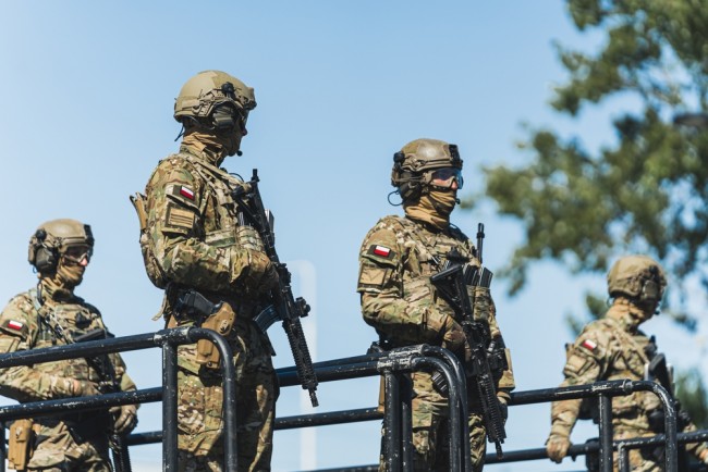 La Polonia schiererà 10.000 soldati per proteggere le infrastrutture dopo una serie di attacchi russi