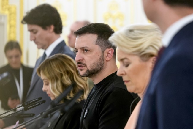 L'Italia intende estendere aiuti militari all'Ucraina, secondo un documento governativo