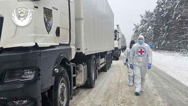 Russia e Ucraina si scambiano i corpi dei soldati caduti per la prima volta da ottobre 2025