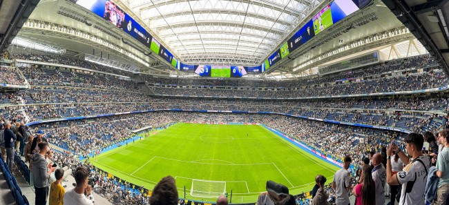 Real Madrid e Apple stanno pianificando un "Bernabéu Infinito" nel metaverso: guarda le partite da casa come se fossi lì