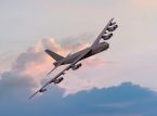 Un bombardiere B-52 si schianta in California, causando la morte di otto persone