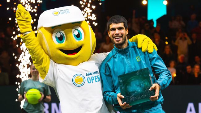 Carlos Alcaraz vince il Rotterdam Open: il suo primo titolo nel 2025 e una pietra miliare nella sua carriera