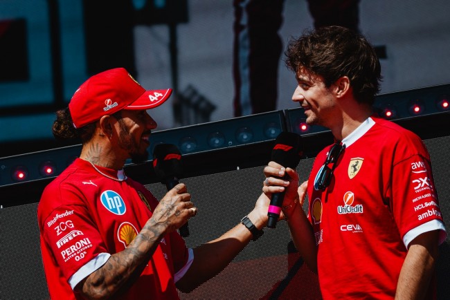 I piloti della Ferrari Hamilton e Leclerc fanno i primi commenti dopo i commenti dannosi del loro capo