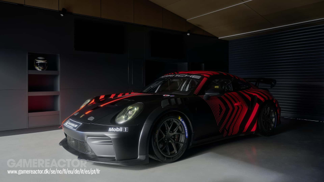 Porsche ha presentato una nuovissima 911 auto da corsa