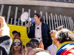 Candidato presidenziale colombiano colpito alla testa durante l'evento della campagna elettorale