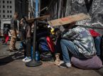 La Corte Suprema spiana la strada a Trump per revocare la protezione dei migranti