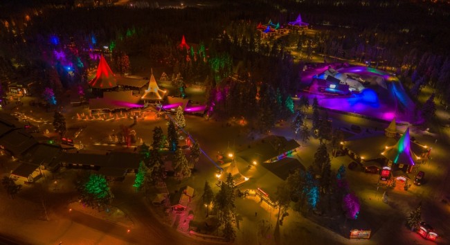 Questo Natale, Babbo Natale ha nuovi aiutanti: la NATO si schiera in Lapponia per un possibile attacco russo