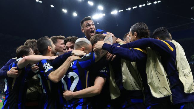 L'Inter segna l'ultimo gol nel memorabile 4-3 della semifinale di Champions League contro il Barcellona