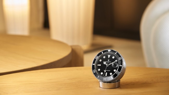 Rolex lancia un orologio da tavolo Submariner che costa poco meno di 9.000 sterline