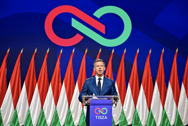 Peter Magyar dell'Ungheria promette un reset democratico dopo una vittoria schiacciante