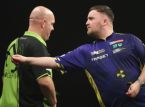 Il campione del mondo di freccette Luke Littler fischiato a Liverpool