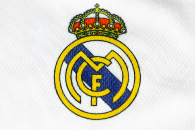 Il Real Madrid annuncia ufficialmente il trasferimento più costoso della storia: Diomande fino al 2033