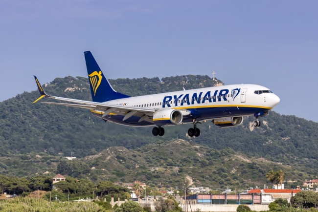 Ryanair multata per 256 milioni di euro per tattiche di blocco dei venditori di biglietti online