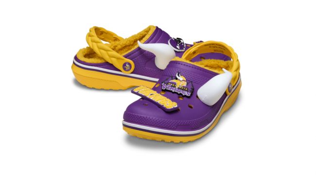 Crocs collabora con la NFL per una linea di zoccoli ufficiali
