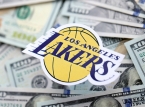 I veterani dirigenti dei Los Angeles Lakers, i fratelli Buss, licenziati dalla sorella in un dramma in stile Succession