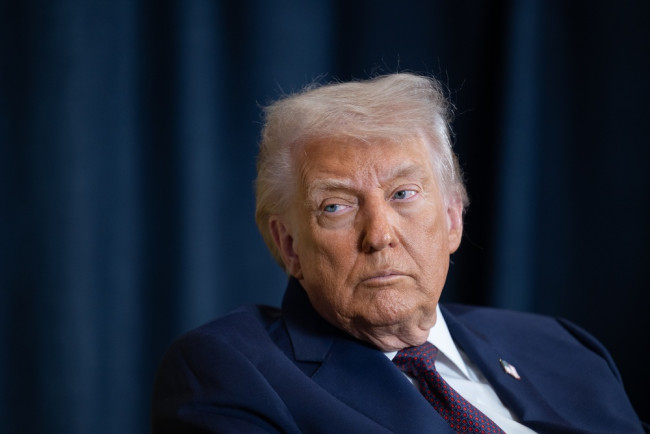 Donald Trump si scaglia di nuovo contro la Spagna al vertice NATO