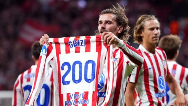 Antoine Griezmann diventa il primo giocatore dell'Atlético de Madrid a segnare 200 gol durante il 5-1 contro il Francoforte