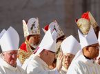 I cardinali iniziano il conclave per scegliere il prossimo papa
