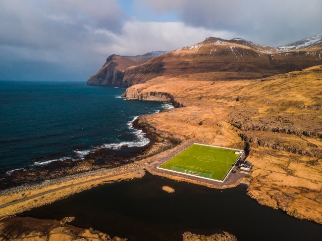 Le Isole Faroe sognano la Coppa del Mondo con una sorprendente vittoria sulla Repubblica Ceca