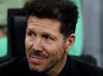 L'allenatore dell'Atl&eacute;tico de Madrid, Simeone, si scusa con Vin&iacute;cius e Florentino P&eacute;rez dopo la partita contro il Real Madrid