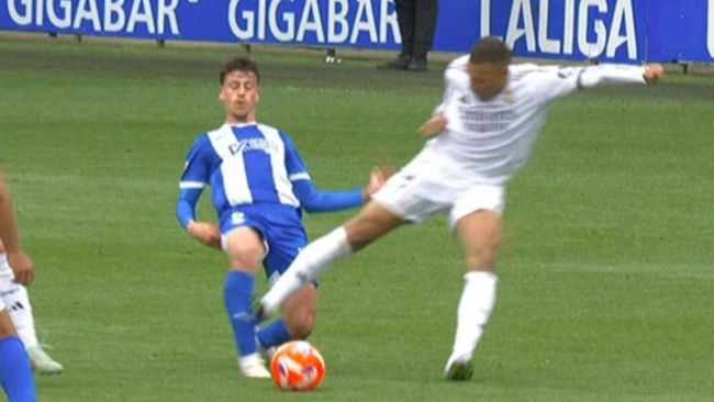 Mbappé vede il primo cartellino rosso dal 2019 dopo un fallo terrificante che avrà ulteriori conseguenze