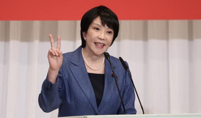 Il Giappone approva un budget record di 785 miliardi di dollari per contenere il crescente debito