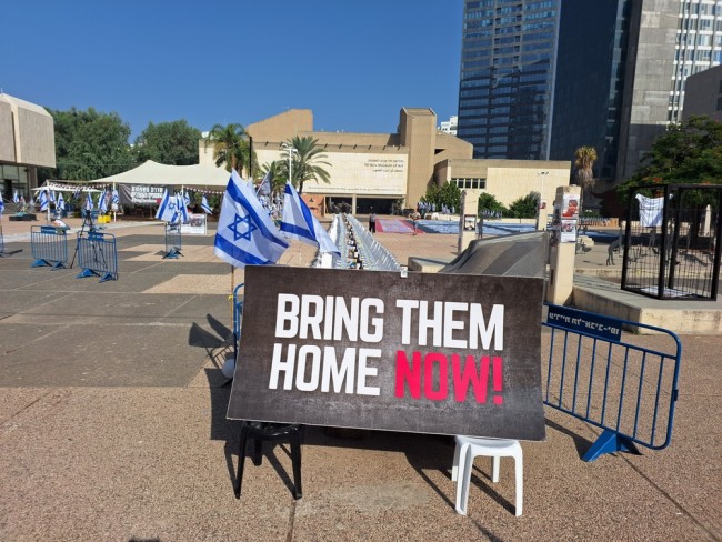 E' iniziato il rilascio degli ostaggi israeliani da Gaza