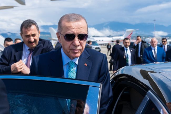 La Russia insiste su condizioni dure nei brevi colloqui di pace a Istanbul