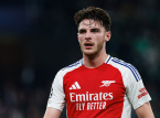 Un tifoso del Tottenham visto umiliare il corpo della moglie di Declan Rice durante la vittoria dell'Arsenal in Premier League