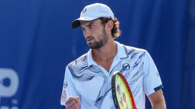 Valentin Vacherot estende il suo dominio su Rinderknech e raggiunge il terzo turno a Parigi