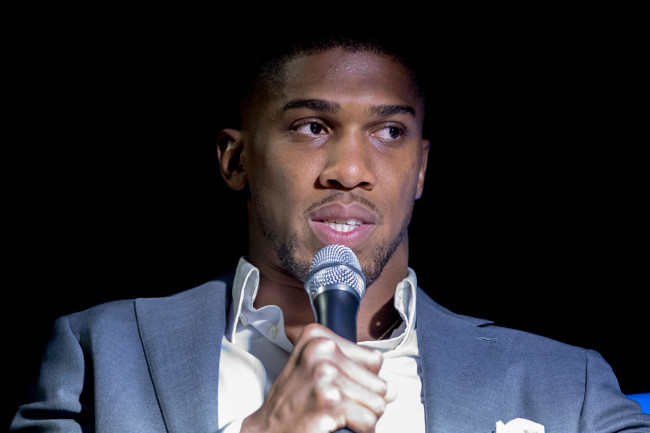 Anthony Joshua conferma il match di ritorno a luglio e affronterà Tyson Fury a novembre