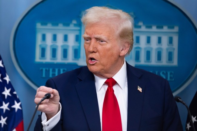 Trump afferma che il potere è limitato solo dalla "mia morale personale": "Non ho bisogno del diritto internazionale"