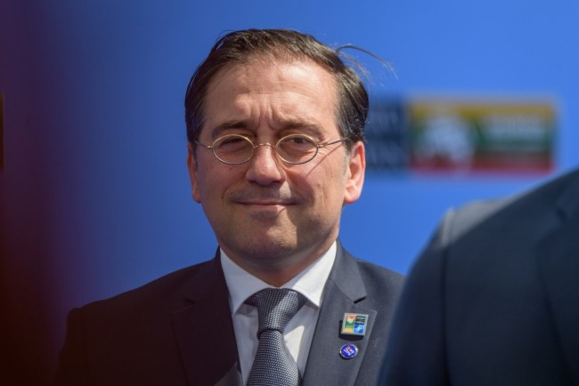 La Spagna rilancia la spinta per un esercito europeo mentre la disputa della Groenlandia mette alla prova l'unità dell'UE