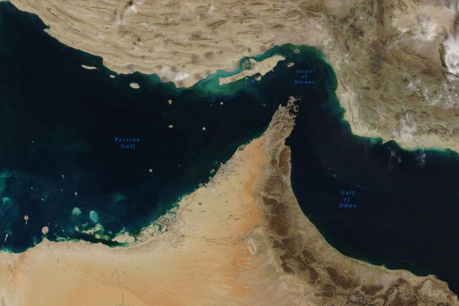 Trump offre di estendere il cessate il fuoco, nonostante gli attacchi alle navi e la chiusura dello Stretto di Hormuz