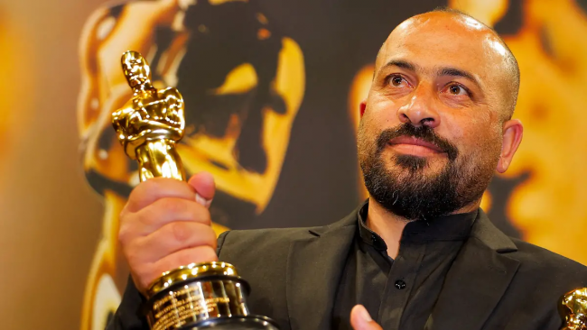 Regista palestinese premio Oscar aggredito e arrestato in Cisgiordania