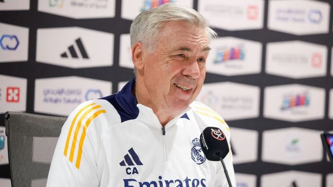 Ancelotti difende Vinícius e pensa che la sua squalifica per due partite sia ingiusta: "Siamo contenti di Vinicius sotto ogni aspetto"