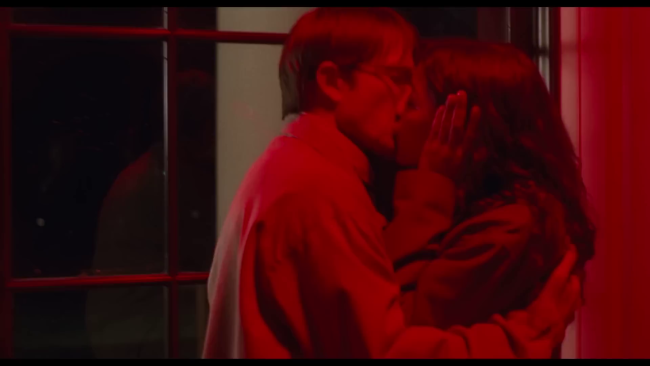 Zendaya e Robert Pattinson si sposano al primo sguardo completo su The Drama 